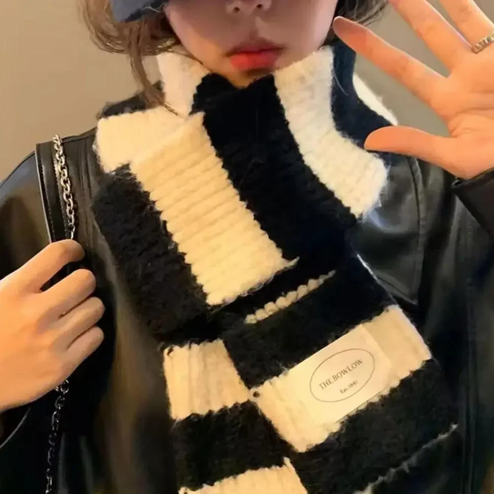 وشاح صوف شتوي نسائي لعام 2025 - شريط أحمر محبوك سميك دافئ، شال على طراز هاراجوكو، هدية عيد الميلاد والعام الجديد