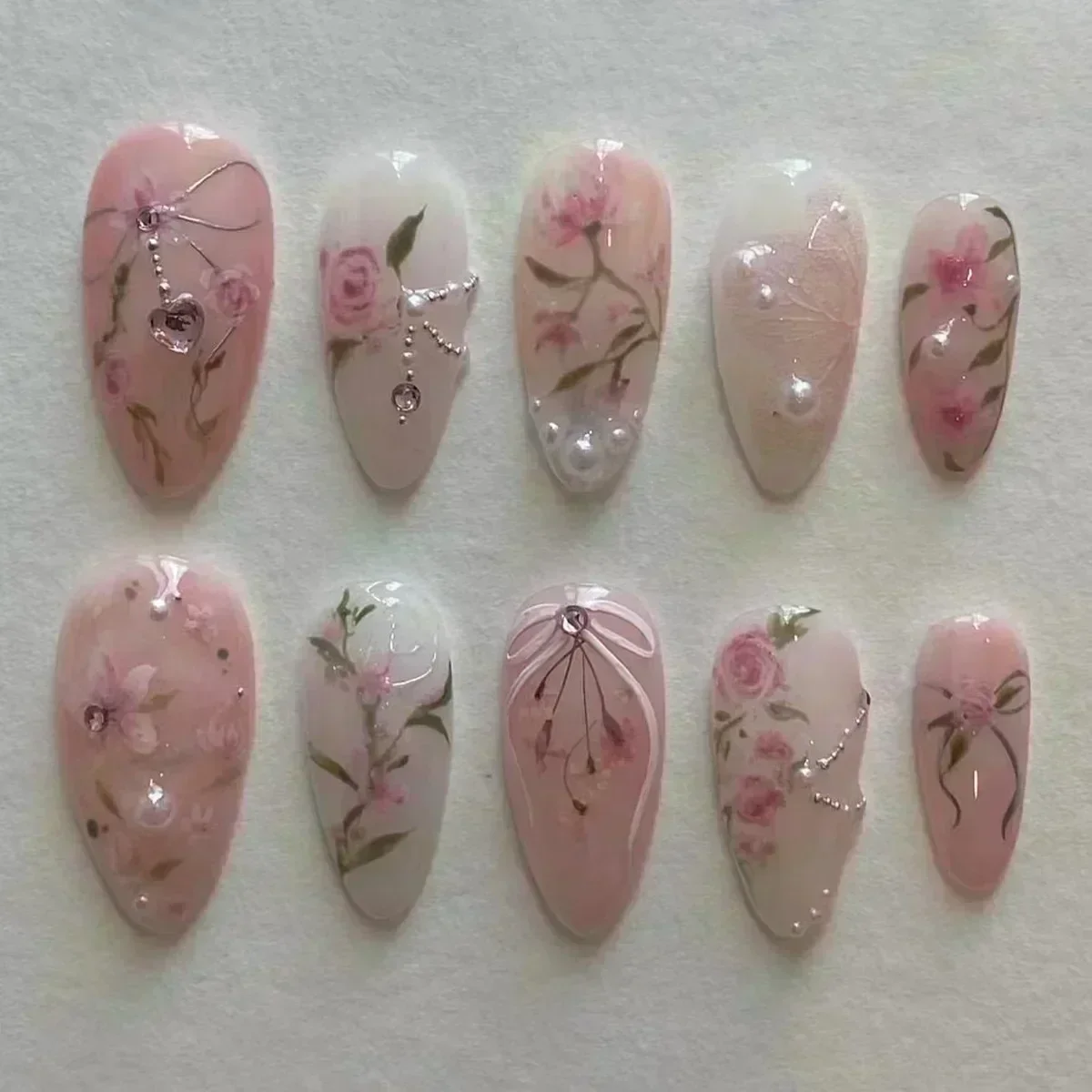 24pcs Detachable Flower Almond bowknot French False Nails Stars Love Glitter Design Press on Nails Fake Nials DIY Manicure Nails