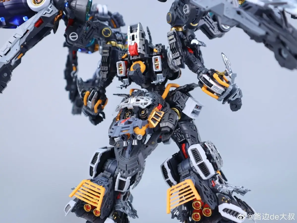 MODELLO ASSI 1/100 NZ-666 Kshatriya Modello di Montaggio Kit Osiris Dominatore Aerea Lampada Luminosa Action Figures Modello di Plastica Giocattolo Regalo