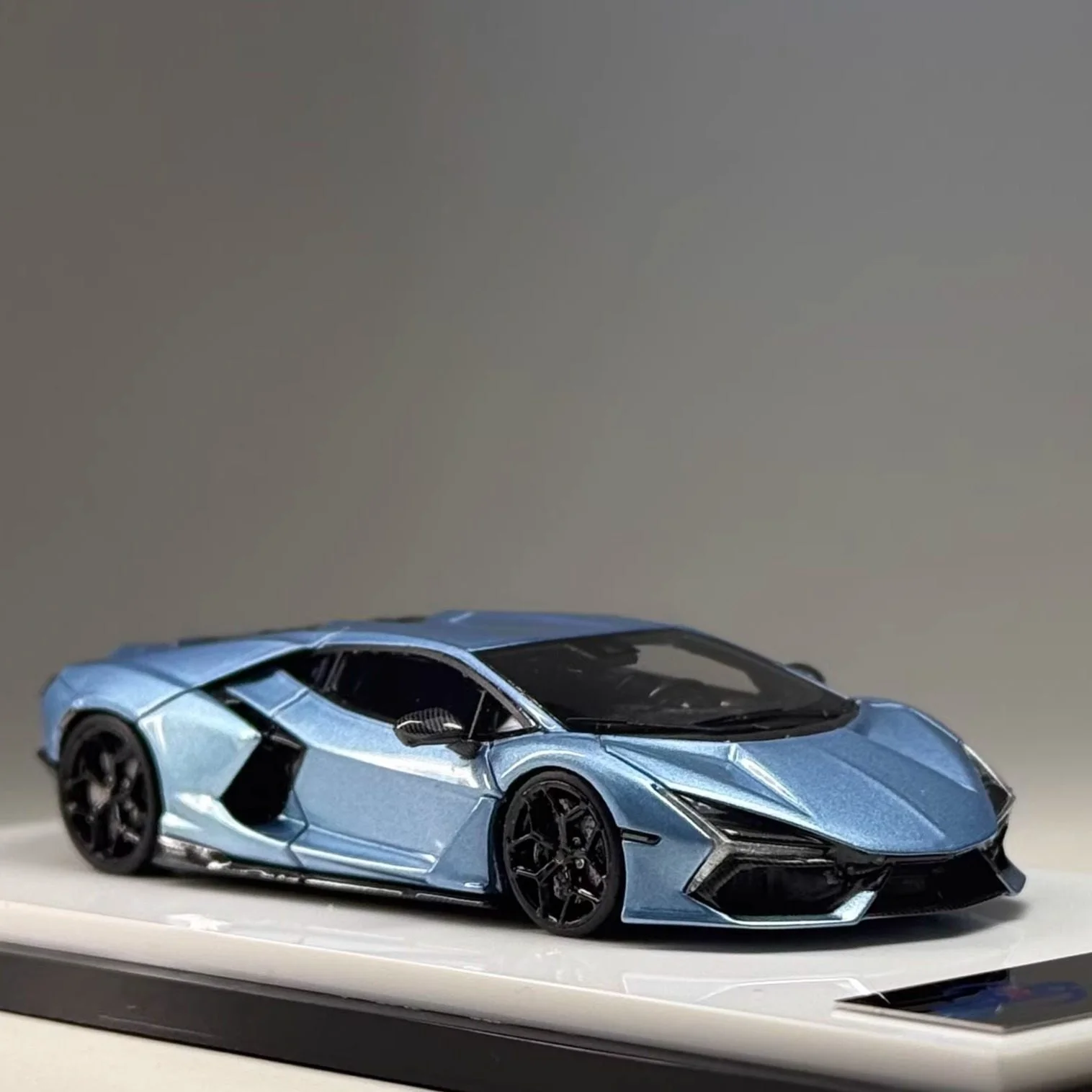 

Zadie 1/64 Revuelto LB744 Limited Edition Resin Car Model - Super Car Collection Gift