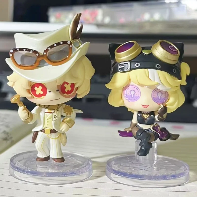 

Genuine Identity V 7th Anniversary Blind Box Truth Under The Spotlight Gambler Ordinary Series Dazzling Lone Wolf Desktop Toy