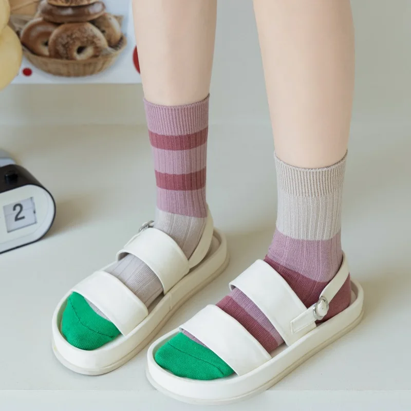 Retro Women's Socks Korean Style New Novelty Cotton Casual Mixed-Color Japanese Fashion AB Socks Comfort Striped Socks For Girls