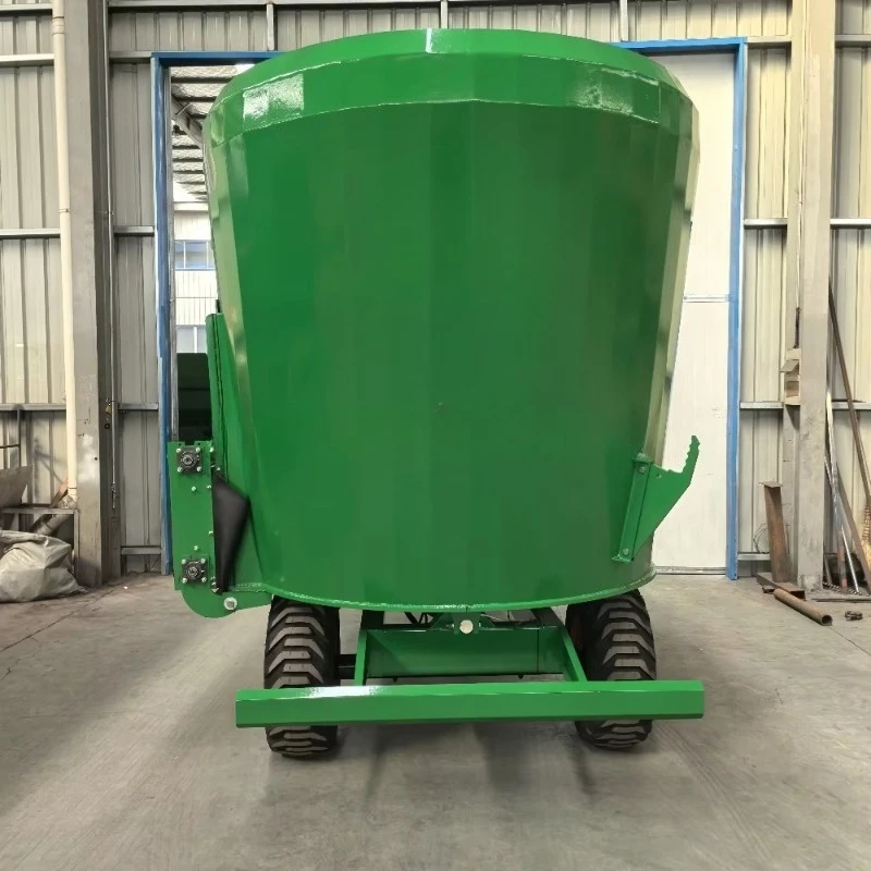 Agricultural Tmr Animal Feed Mixer Machine Cattle Breeding Farming  to Feed Cattle Blenders