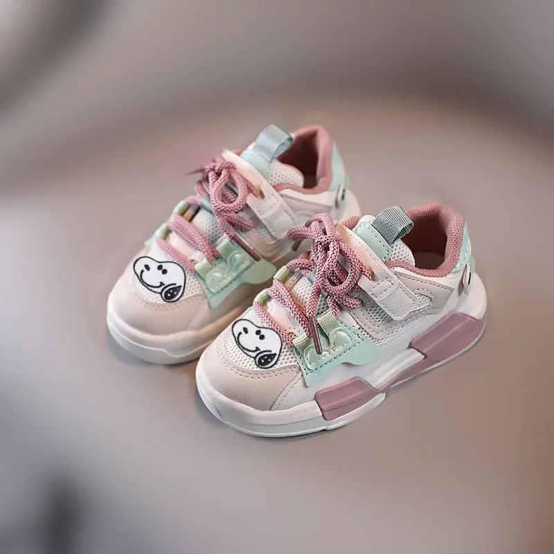 

Новые детские кроссовки Snoopy, весенне-летние осенние кроссовки на мягкой подошве, первые ходунки для девочек, модная дышащая повседневная обувь для мальчиков