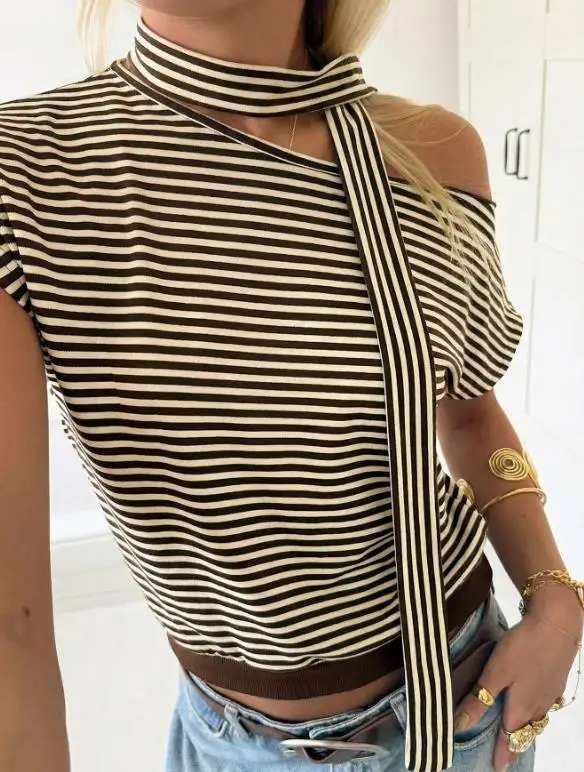 

Top Wpmen 2026 Spring Summer New Asymmetric Diagonal Collar Striped Short Sleeve Casual Versatile Loose Fit Daily T-Shirt