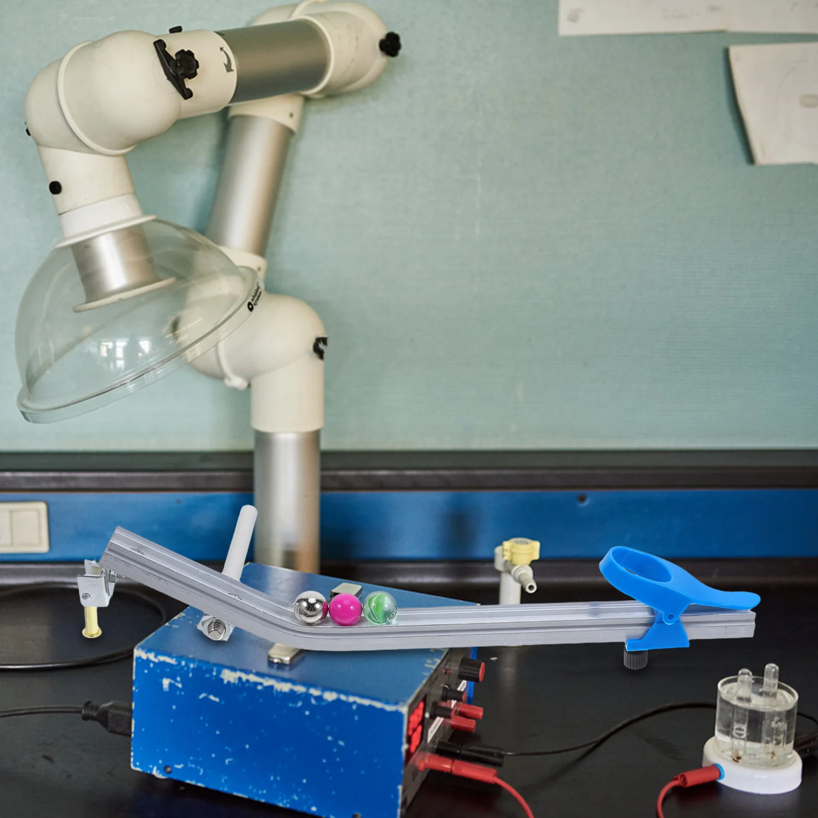 

Momentum Conservation Demonstrator Model: Classroom Physical Science Experiment Apparatus For Teachers Supplies Collision