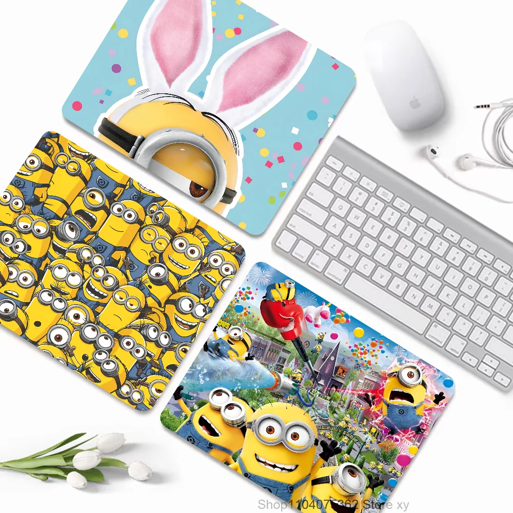 Cute Funny Cartoon M-Minions Mousepad Small LockEdge Mouse Pad For Gamers Computer Desk Pad Rectangular Anti-slip Rubber