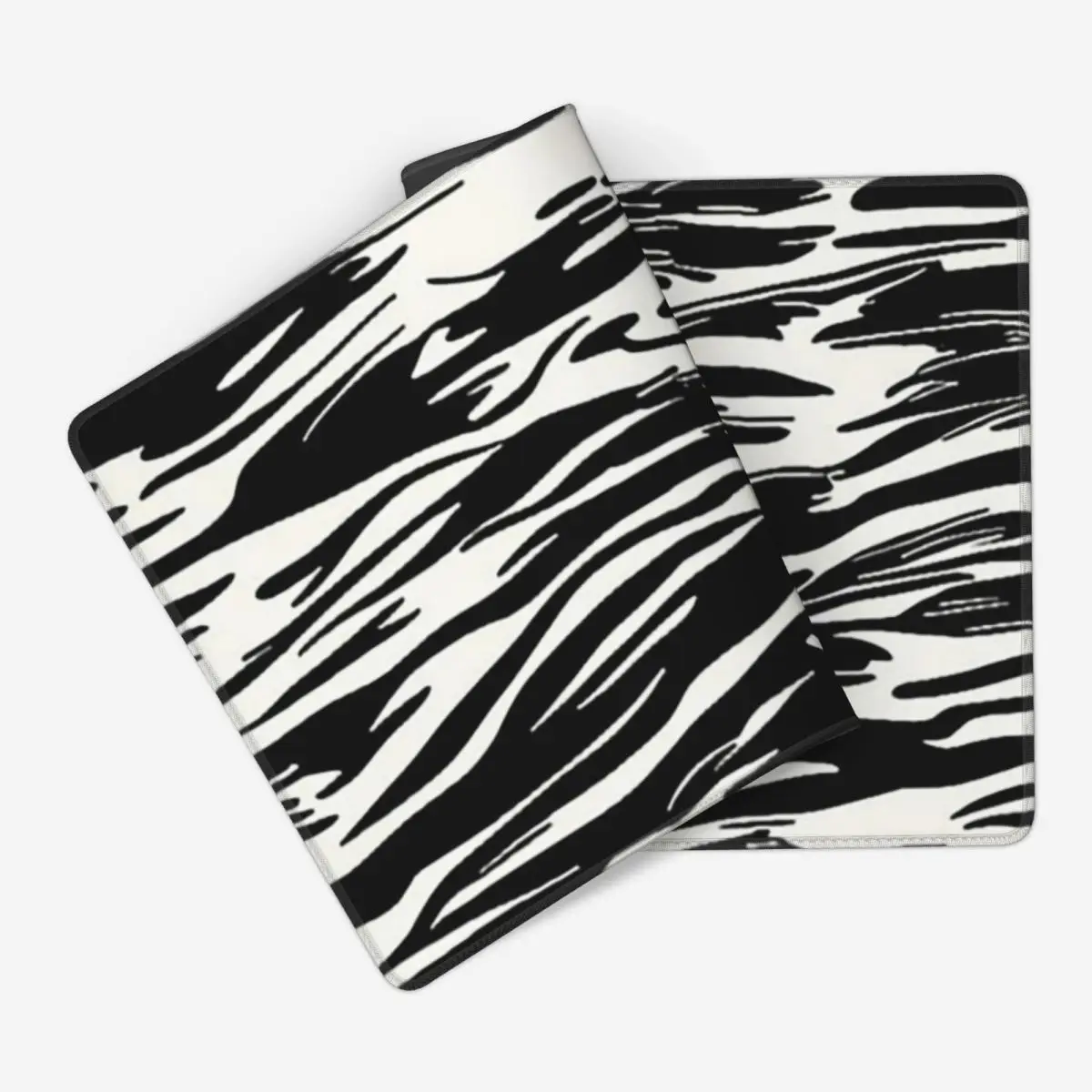Large Mouse Pad Liquid Black White Zebra Pattern Gamer Laptop Mats Keyboard Carpet Computer Gaming Office Accessories Desk Mat