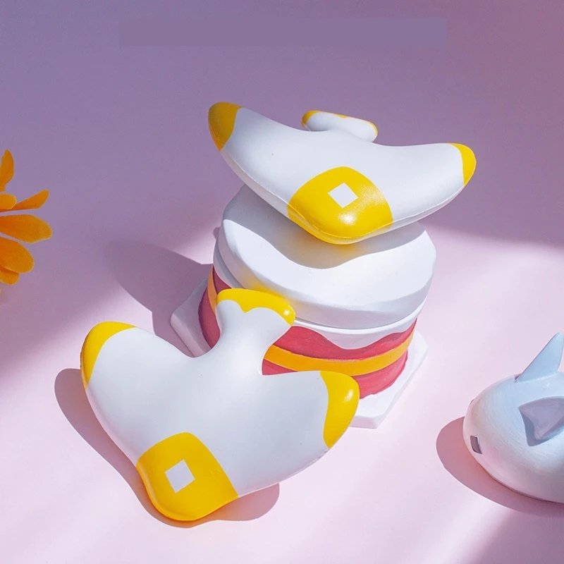 

Raykun Dolls Sky Light Encounters Stress Relief Toy Soft Slow Rebound Pinch Ornament Game Gift Action Figure Collectible