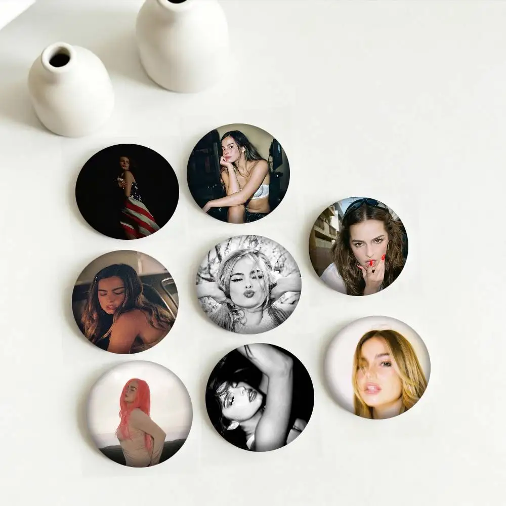 Broches, insignias y pines de Singer A-Addison Rae Diet Pepsi de 25mm, 32mm, 44mm, 58mm, 75mm para accesorios y regalos