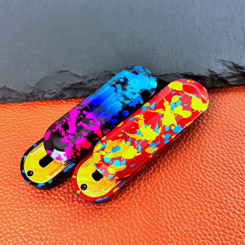 ARFEDC Cloud Flashing Magnetic Buckyball Mechanical Composite Fingertip Push Card Desktop Decompression Toy