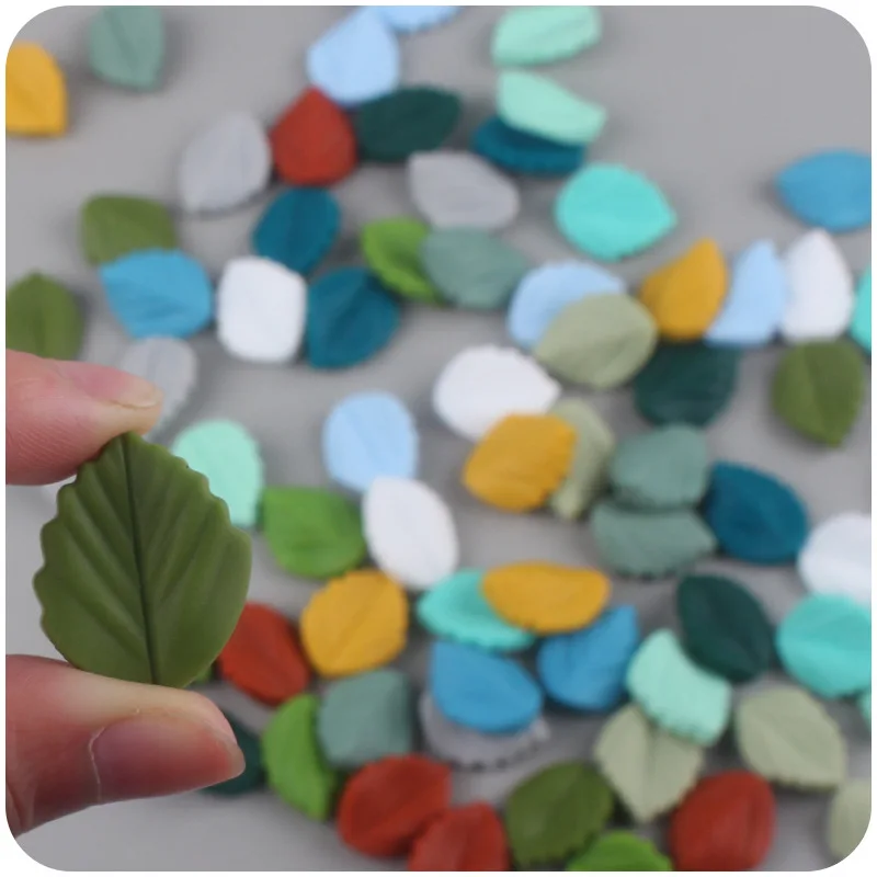 ZW39 5pcs Cartoon Polychrome Mini Leaf Silicone Green Series Bead Jewelry Making DIY Pacifier Chain Necklace Accessories To Make