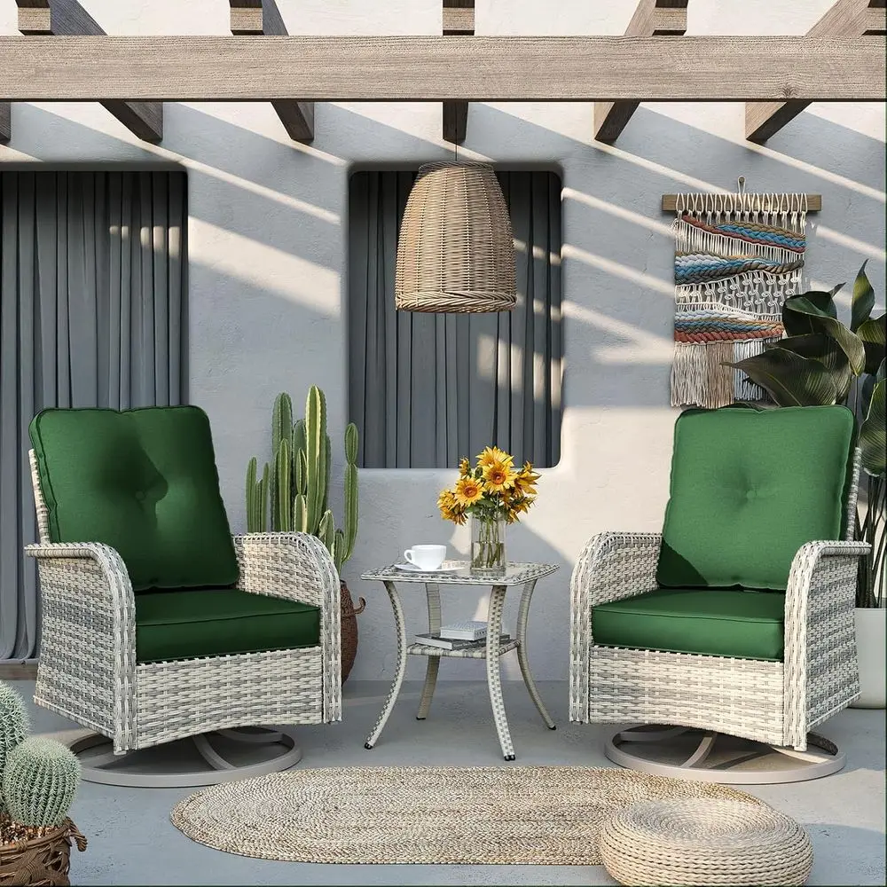 

Набор уличных плетеных кресел-качалок с поворотным механизмом и стеклянным приставным столиком для патио, террасы и балкона, зеленый цвет