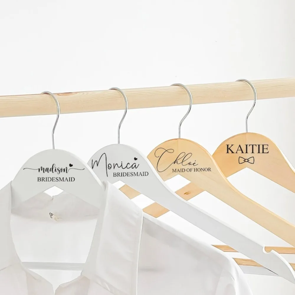 Personalisierte Brautjungfer Kleiderbügel Braut Trauzeuge Kleiderbügel Bräutigam Party Individuell gravierte Namen Hochzeit Kleiderbügel UV-Druck Hochzeit Kleiderbügel – Detail 4