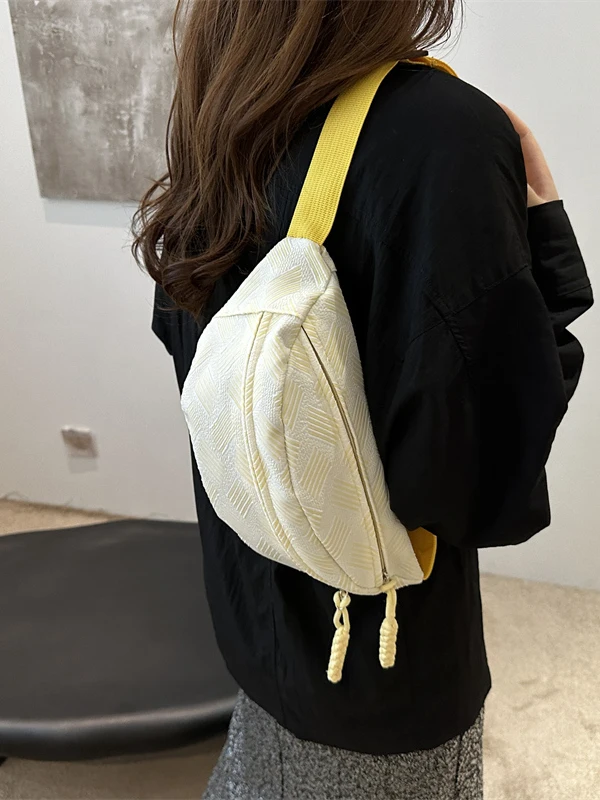 さらに表示 — Chest Bags