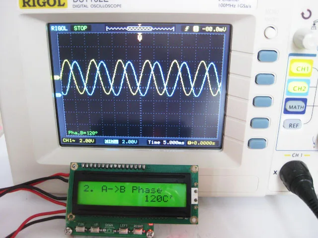 Three-phase Sinusoidal Signal Generator Phase Adjustable 0--360 Degrees 0.1--2000 Hz with Frequency Meter