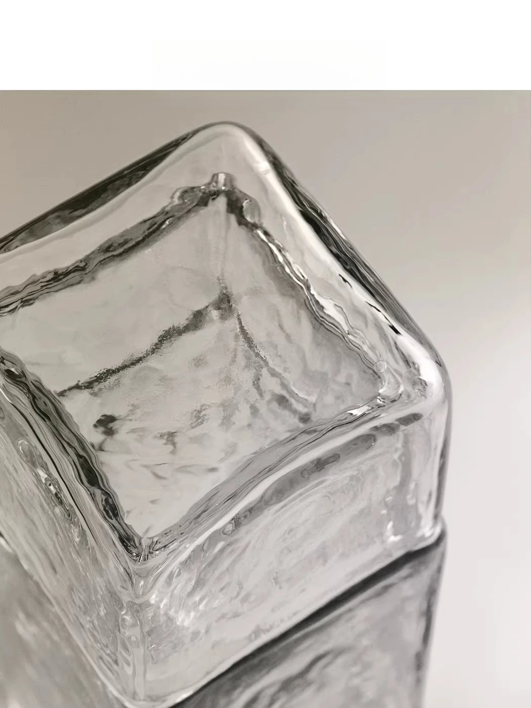Geometric design transparent glass bottle countertop ornament 2-piece set