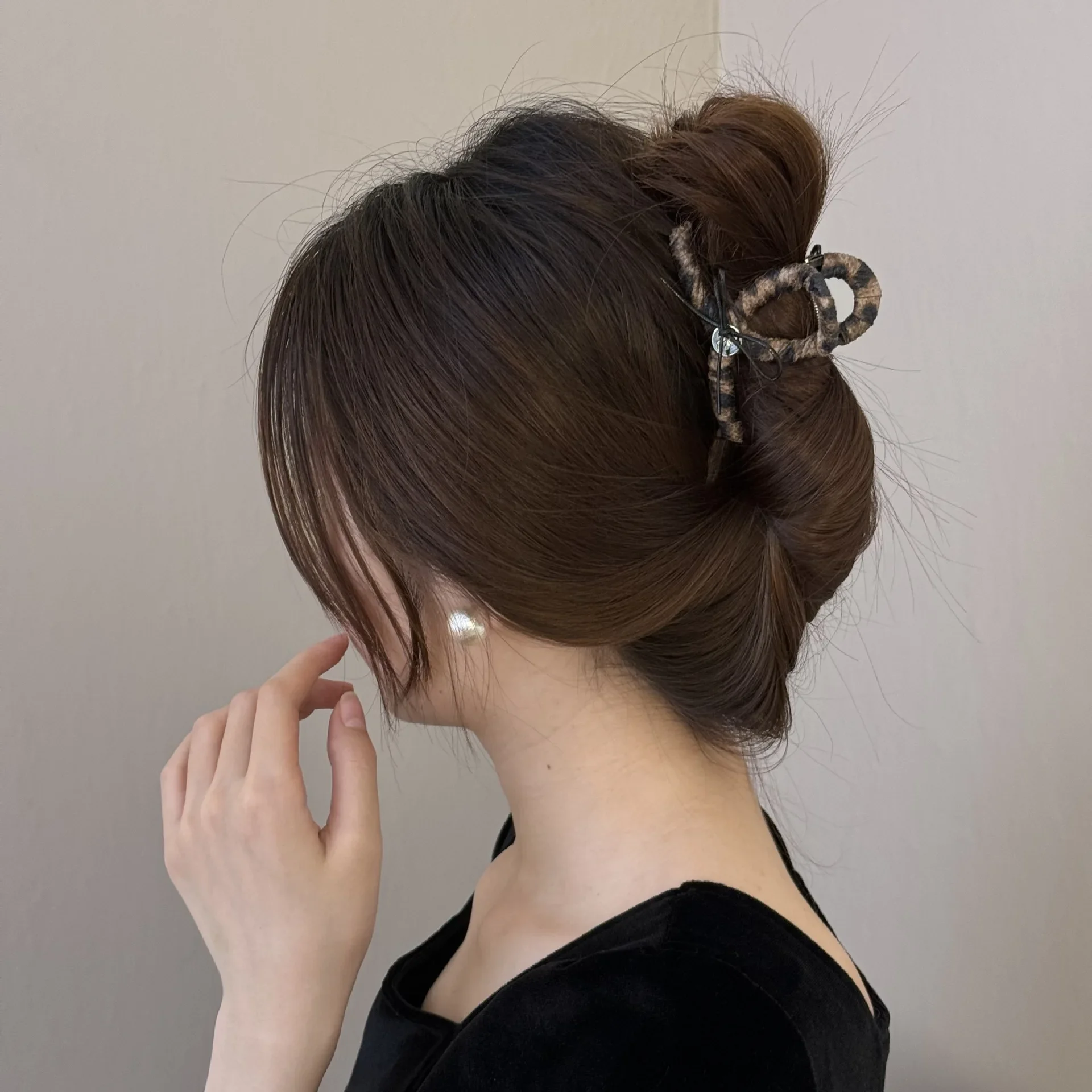 女性と女の子のための大きな厚いヘアクリップ,爪のアクセサリー,弓,ヒョウ柄,デザイナー,ヴィンテージ,毛皮,人気,大人,ファッション