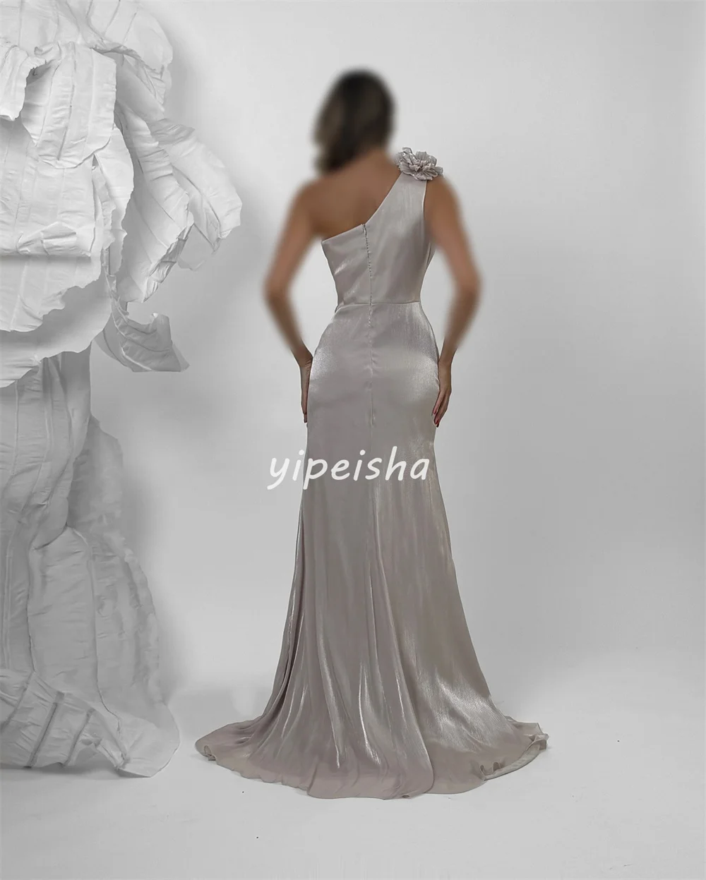 Vestidos largos de un solo hombro, rectos, fruncidos, con flores hechas a mano, estilo moderno personalizado, vestidos para ocasiones a medida, elegantes y sexys