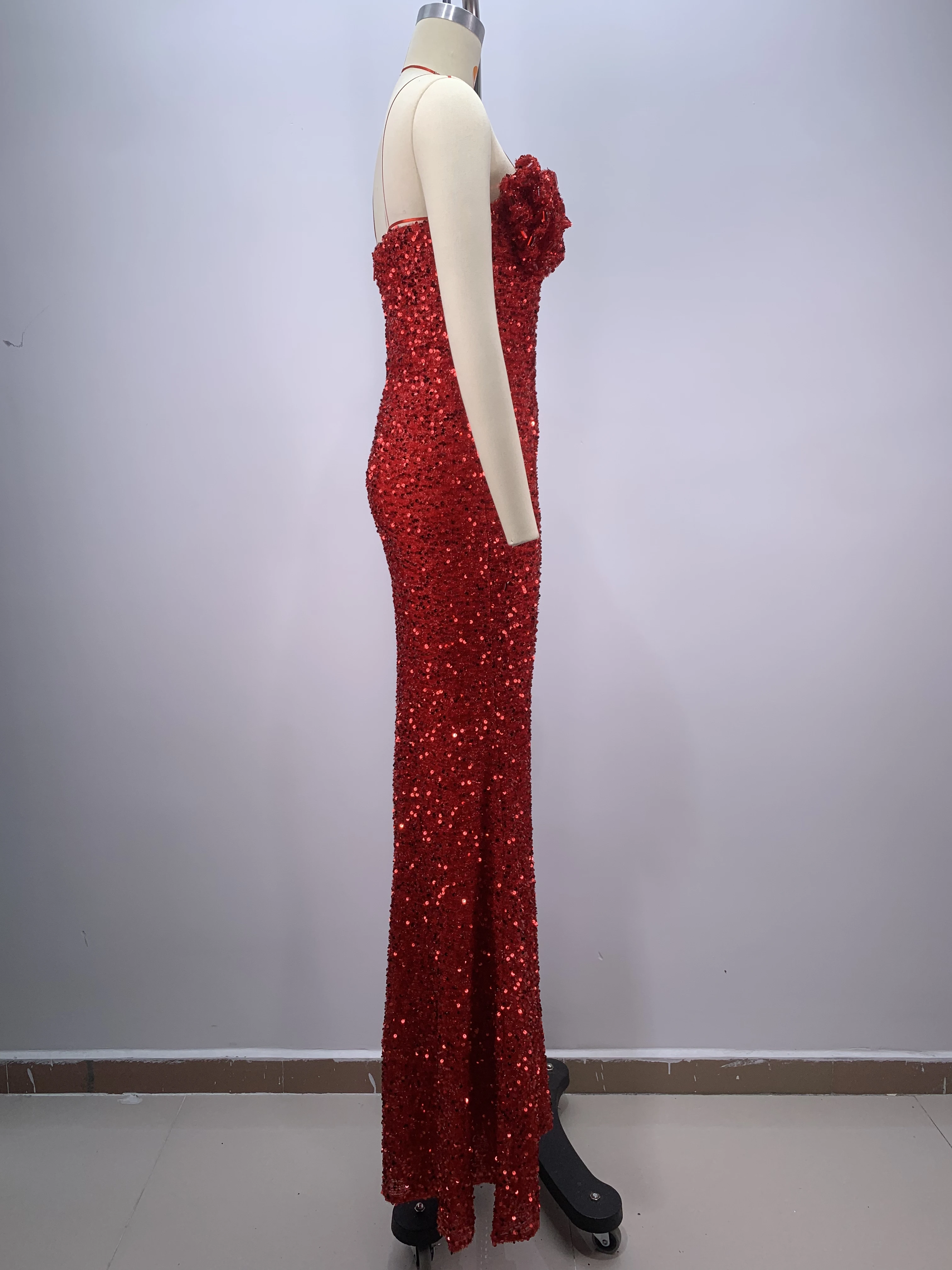 2024 New Arrival Red Color Women Sexy Strapless Shinning Sequins Floor-lenght Dress Wedding Party Celebrate Prom Dress Vestido