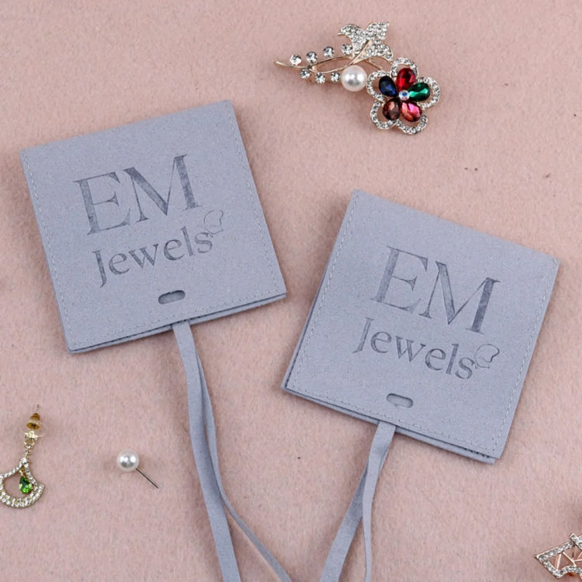 

100 шт., круглая сумка для ювелирных изделий из микрофибры, аксессуар, пылезащитный чехол, свадебное кольцо, серьги, кулон, браслет для хранения