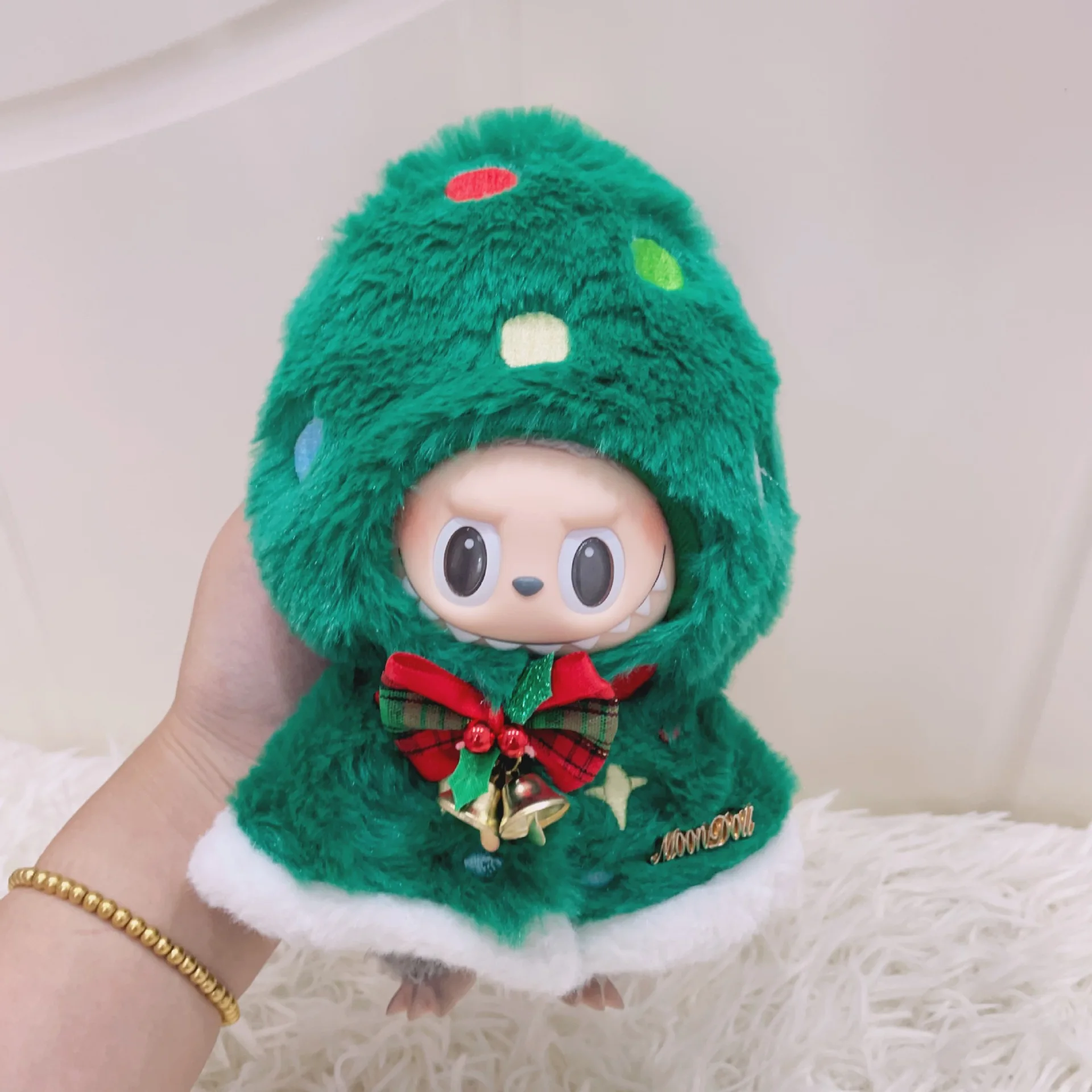 

For Winter Labubu Clothes Blind Box Clothes Christmas Series Decorated Christmas Tree Bow Bell Bell Cloak Rain Boots Gifts