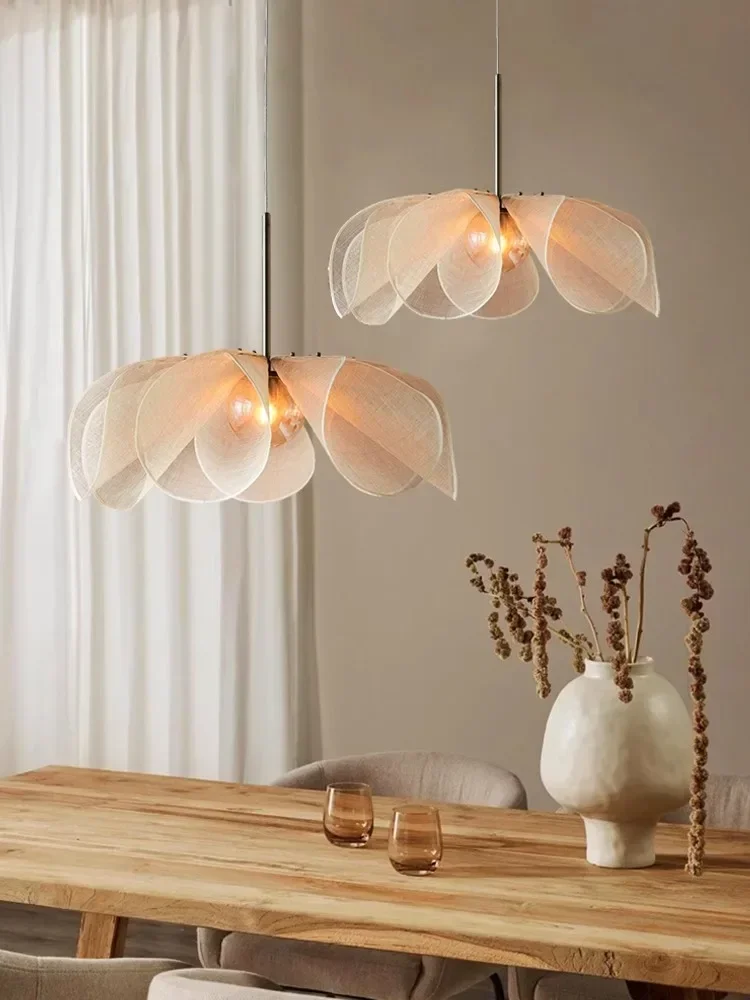 Nordic Fabric Led Flower Pendant Light For Living Room Loft Hanging Lamps Home Decoration Cream Style Dedroom Lustre Chandelier