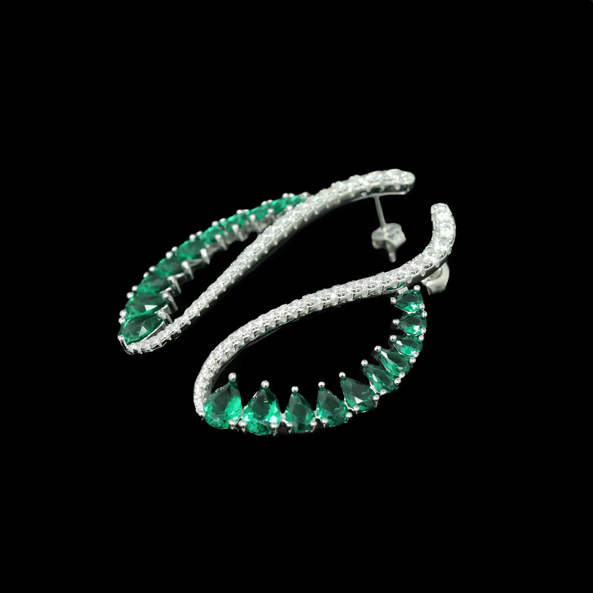 

Роскошные серьги-гвоздики с дизайном в виде змеи, элегантные женские украшения с искусственным изумрудом, ювелирные изделия из стерлингового серебра 925 пробы, подарок на День святого Валентина, выпускной или вечеринку