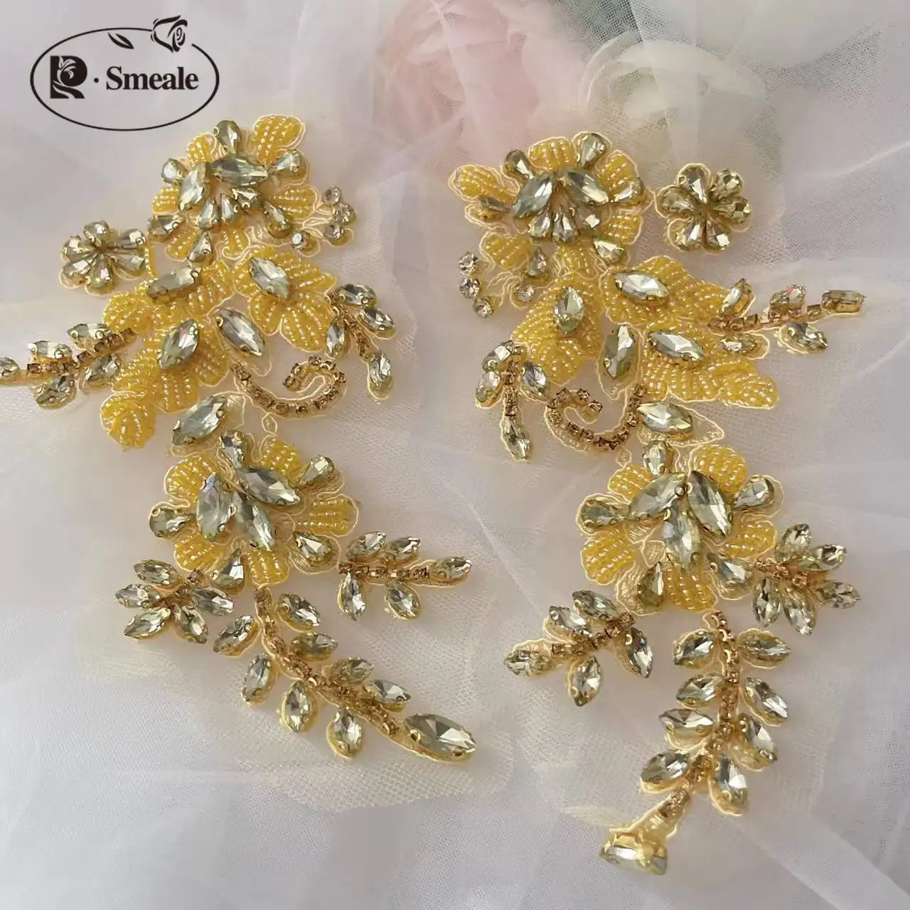 Glasbohrer, Funkelnde Blumen. Handgenähte Strassblume für Hochzeitskleider, Strass-Mäntel, Verspiegelte Schultern, DIY-Applikation – Detail 7