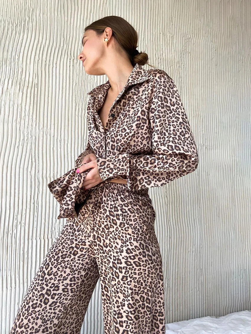 Marthaqiqi Leopard Print Women Nightgowns Suit Turn-Down Collar Sleepwear Long Sleeve Pajamas Pants Fashion Ladies Nightwear Set