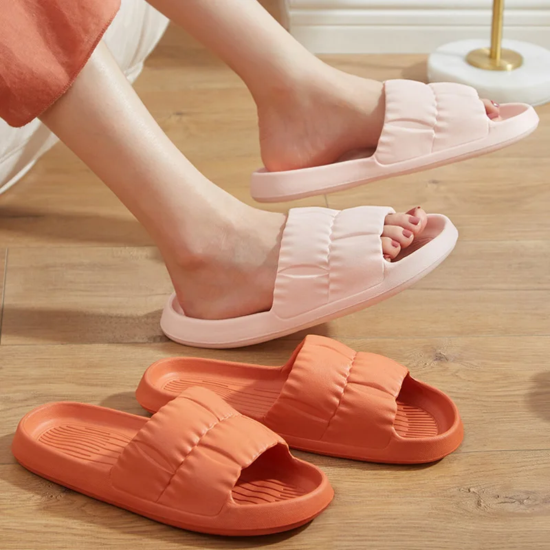Soft Bottom Slippers for Women Home Bathroom Home Bath Non-slip Couple Summer Sandals for Men Summer Wear Comfortable