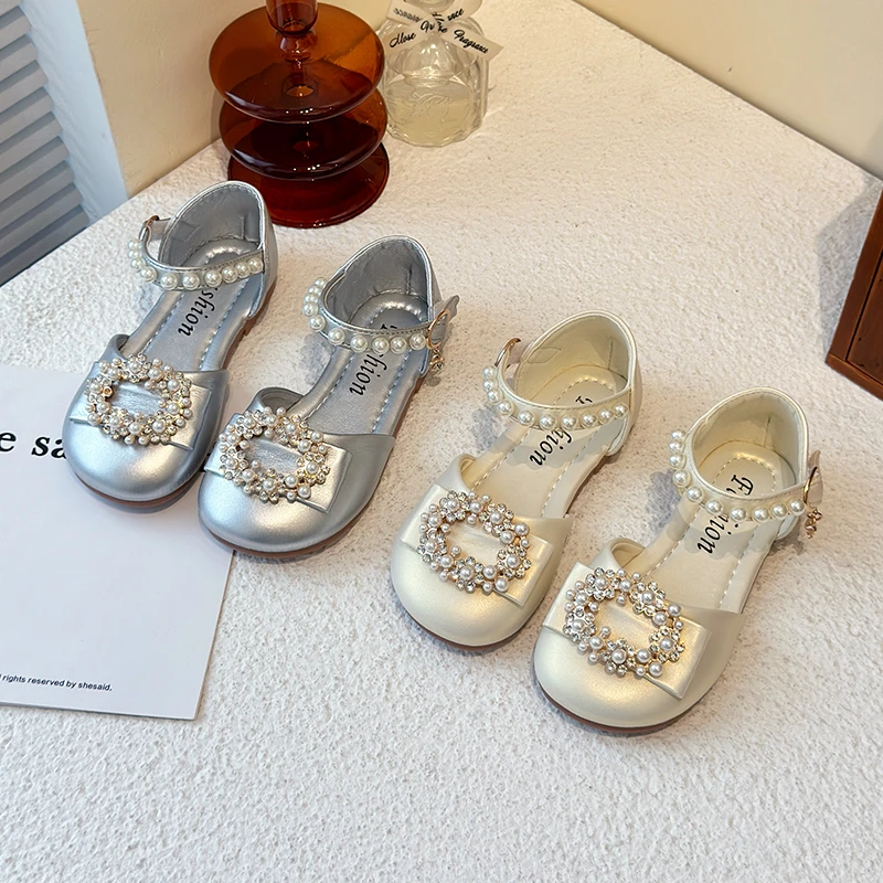 YUYIN Girls' Sandals Crystal Bead Decoration Elegant Patent Leather Children's Performance Shoes Solid Color Sandals Summer