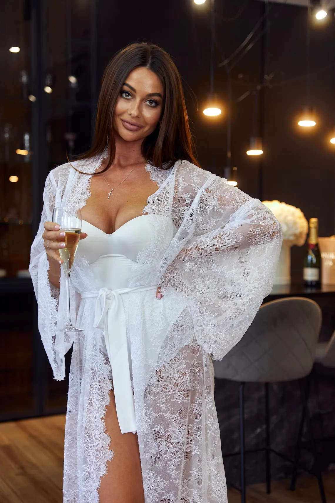 Bride White Boudoir Maxi Lace Robe Long Silk Robe with Chantilly Lace Sleeve Wedding Dressing Gown Women Bridal Honeymoon Robe