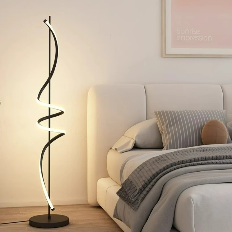 Minimalistische LED-Stehlampe Gold Schwarz Linien Wohnzimmer Schlafzimmer Arbeitszimmer Deko Stehleuchte Spiralförmige Vertikale TV-Hintergrundbeleuchtung