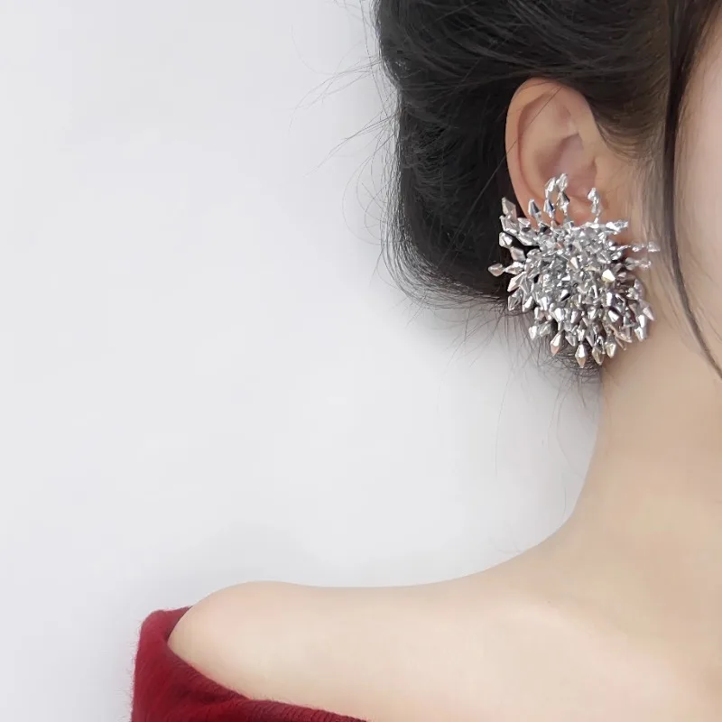 

Exaggerated personality design sense unique gray crystal beaded big stud earrings female