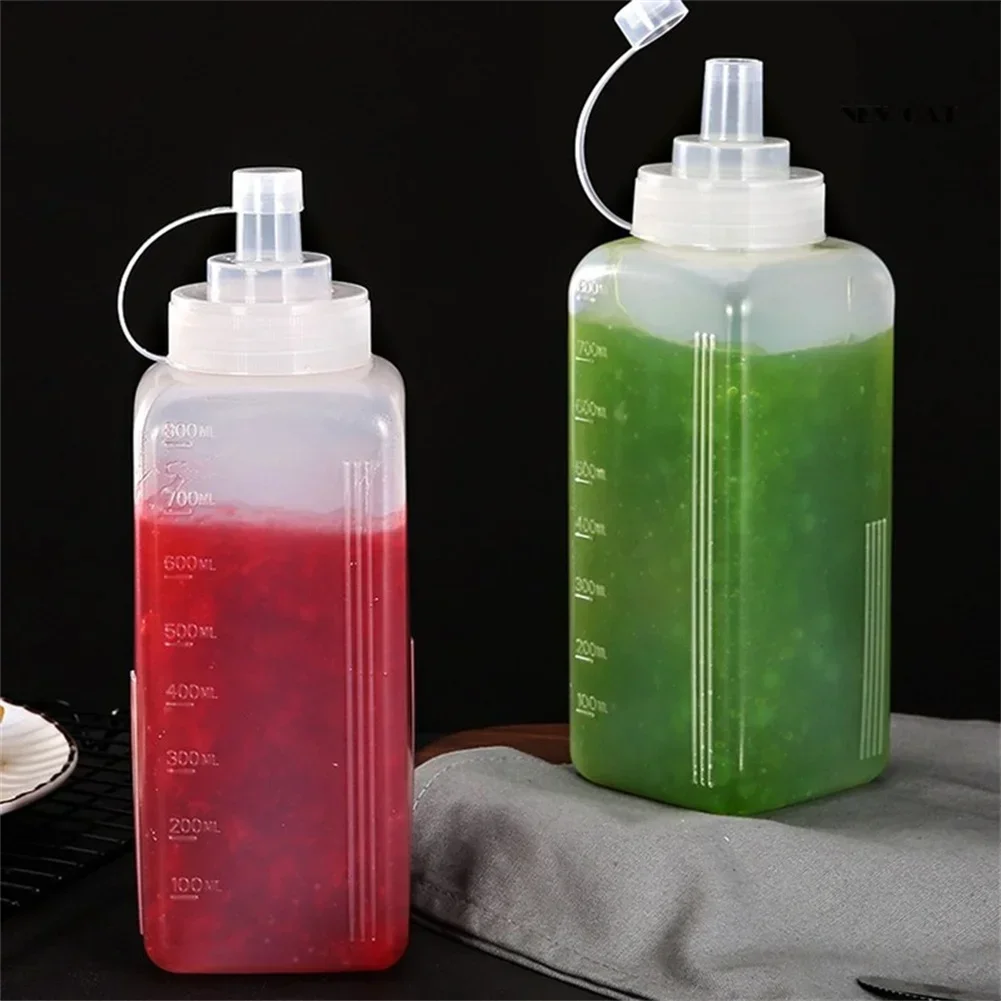 Large squeeze condiment bottle with nozzle ketchup barbecue sauce olive oil bottle dispenser sauce bottle kitchen dispenser