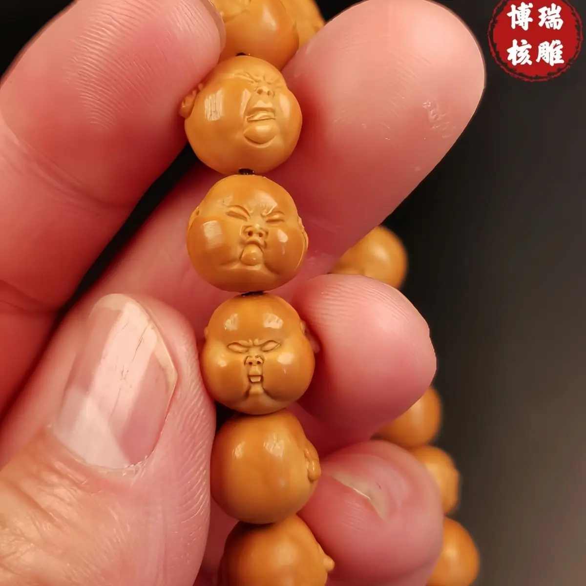 Chinese Style Lucky Blessing Walnut Beaded Bracelet Hand Carved Life Pattern Highly Polished Bring Fortune Unisex Bracelet For