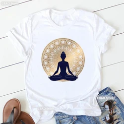 Llamaste baskı T Shirt ile Llama Yoga poz kadınlar komik meditasyon Tshirt Femme üçüncü göz ve çiçekler T-Shirt kadın Streetwear