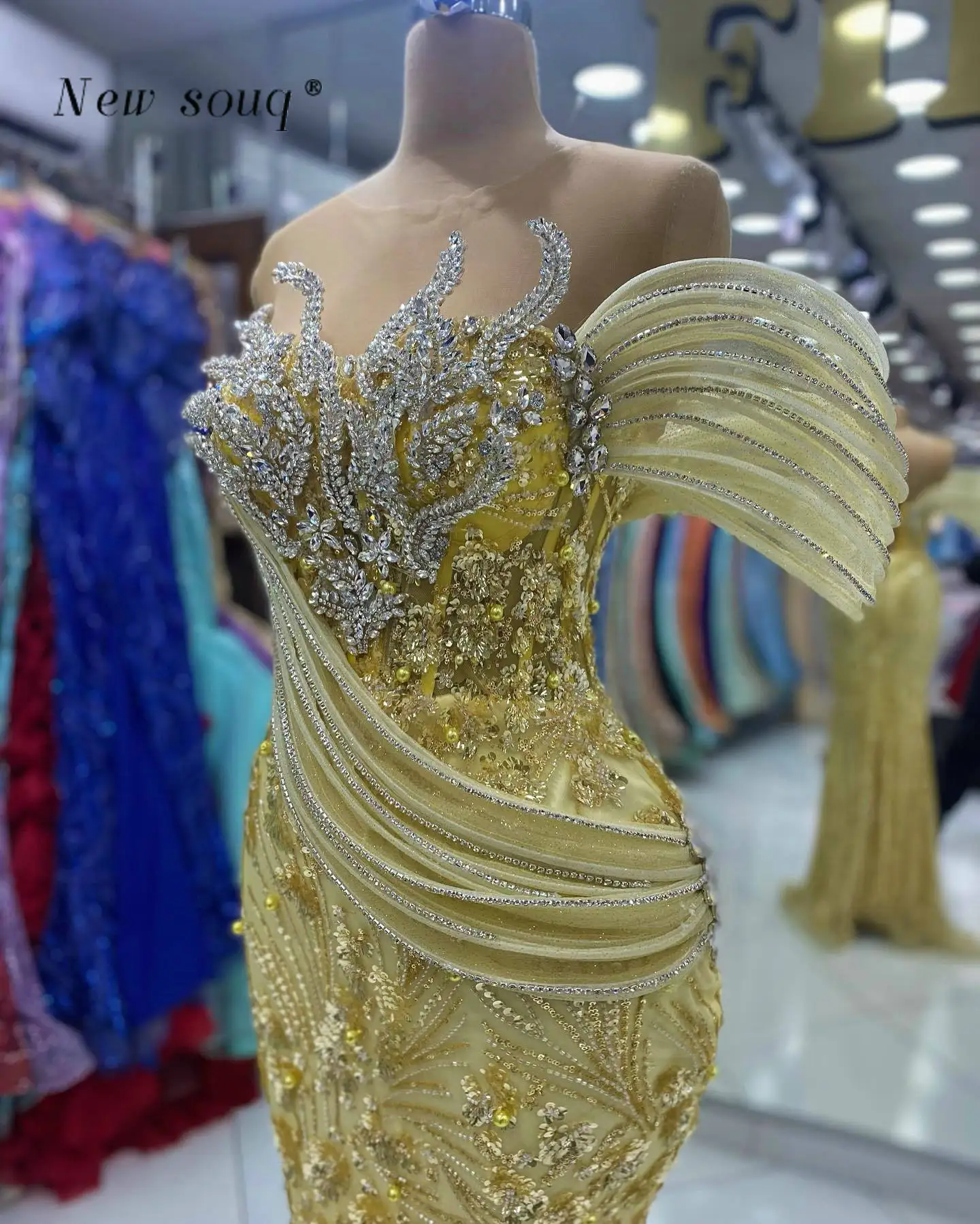 Sparkly Yellow Crystals Off Shoulder Long Wedding Evening Dresses Aso Ebi Arabic Mermaid Prom Girls Party Gowns Customized Robe