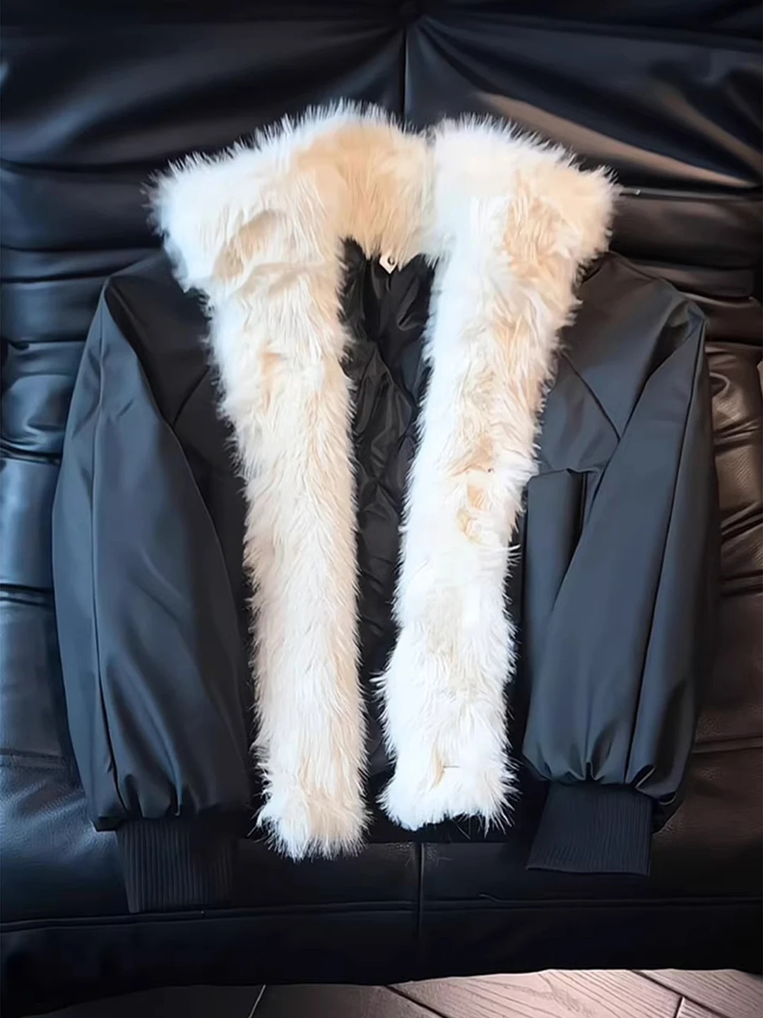 

Thickened Black PU Leather Cotton Jacket Men's Winter Warm Coat Not Puffy with Fur Collar Standard Fit Casual Long Sleeve