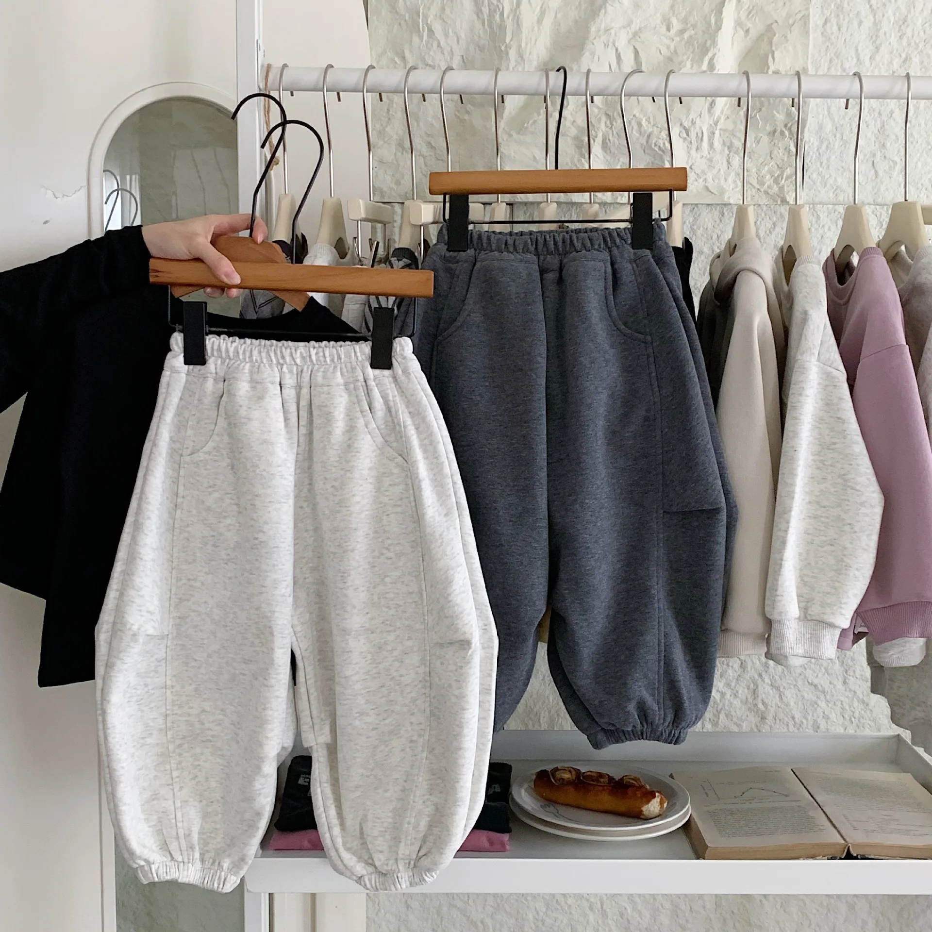 

Boys and Girls Fashionable Loose Sweatpants Toddler Jogger Pants Trendy Children's Pants 2025 Autumn New Style