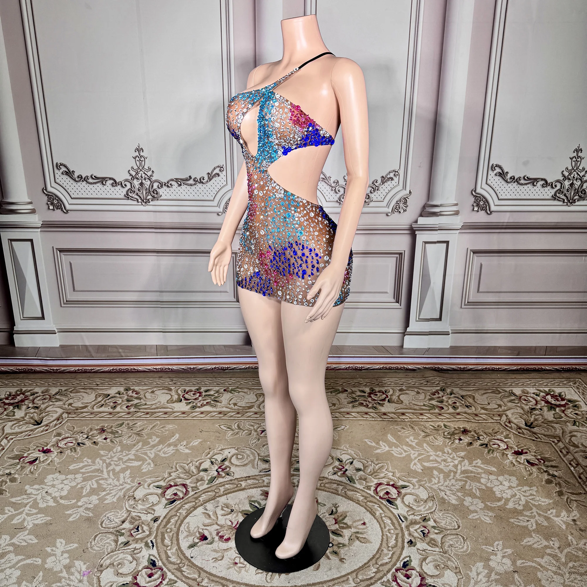 ZD Hot Selling Bodycon Mini-jurk Strass Sheer Backless voor Nachtclub Strandfestivals Natuurlijke Sexy Club Feestjurk