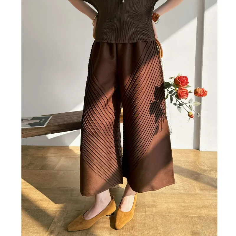 

Miyake 2026 Spring New Pleated Pants Women's Fashion Temperament Commuting Loose Casual Versatile Nine-minute Pants Office Wear
