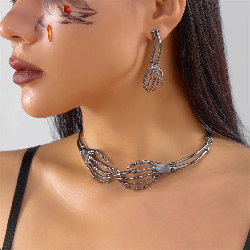 Gothic Dark Retro Bone Skeleton Ghost Hand Necklace for Women Hip Hop Punk Skeleton Skull Necklace Earrings Set Party Jewelry