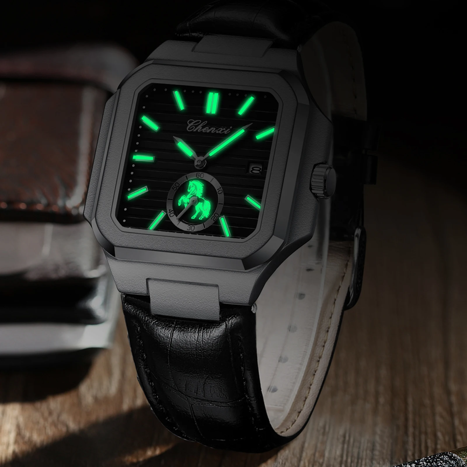 أزياء الرجال ساعة جلدية العلامة التجارية الفاخرة الحصان الهاتفي ساعات كوارتز للماء التقويم مربع ساعات المعصم للرجل CHENXI