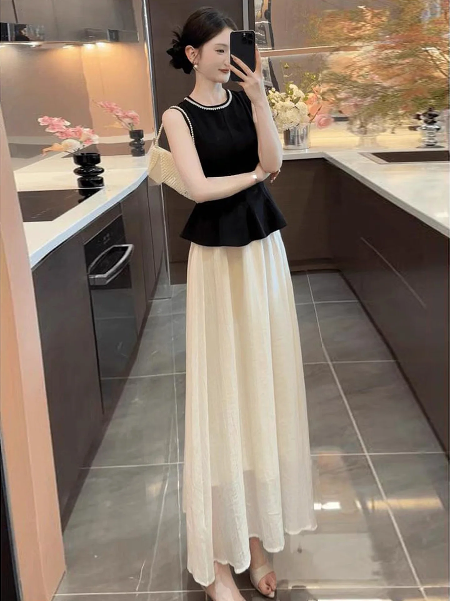 

Элегантный черный комплект из топа без рукавов и юбки для женщин, хлопковый костюм с круглым вырезом, повседневный шикарный стиль