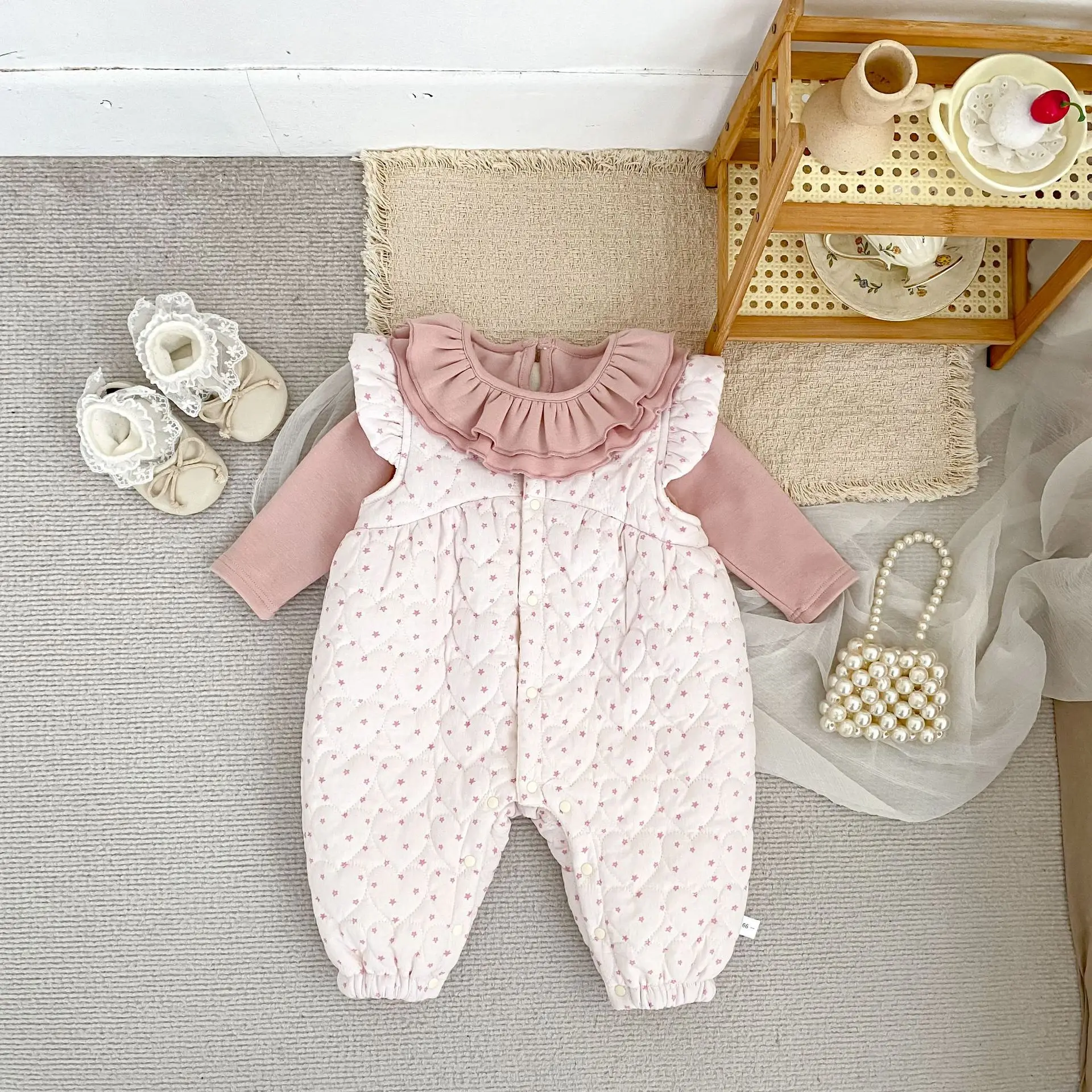 2026 Winter New Baby Girl Fleece Flying Sleeve Romper Toddler Sweet Princess Jumpsuit Plus Velvet Thick Infant Warm Clothes