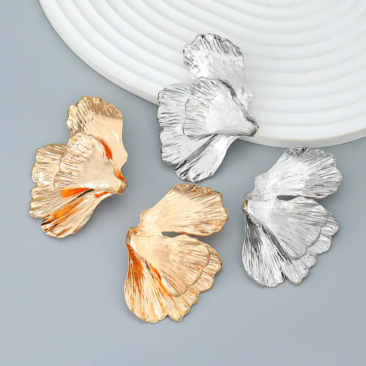 Vintage Gold Silver Color Stainless Steel Oversize Ginkgo Leaves Dangle Earrings for Women Bohemia Fashion Trendy Jewelry Gifts