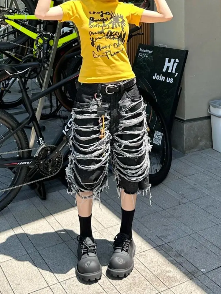 

American High Street Design Niche Knife Cut And Destroy Jeans For Women'S New Retro Heavy Industry Washing Cropped Pants