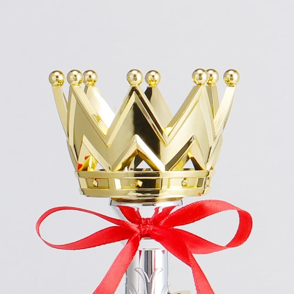 

Новый золотой золотой трофей, пластиковый призовой кубок с короной, школьный кубок с наградами для командных спортивных соревнований